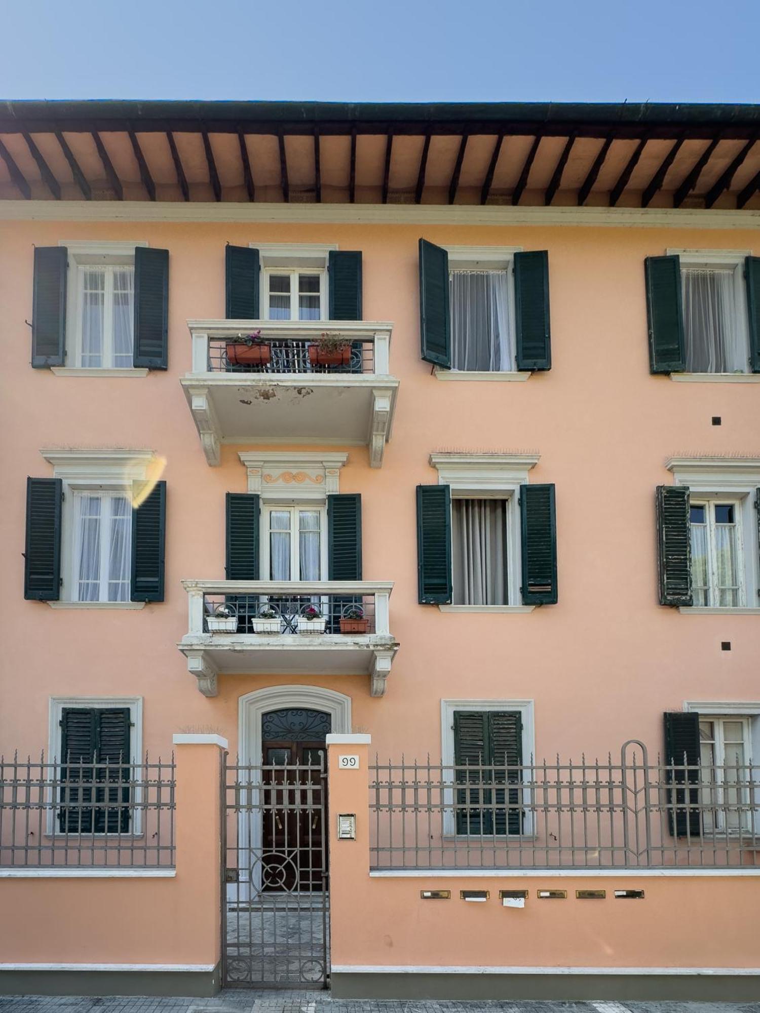 La Casa Di Eli Appartamenti Pisa Luaran gambar